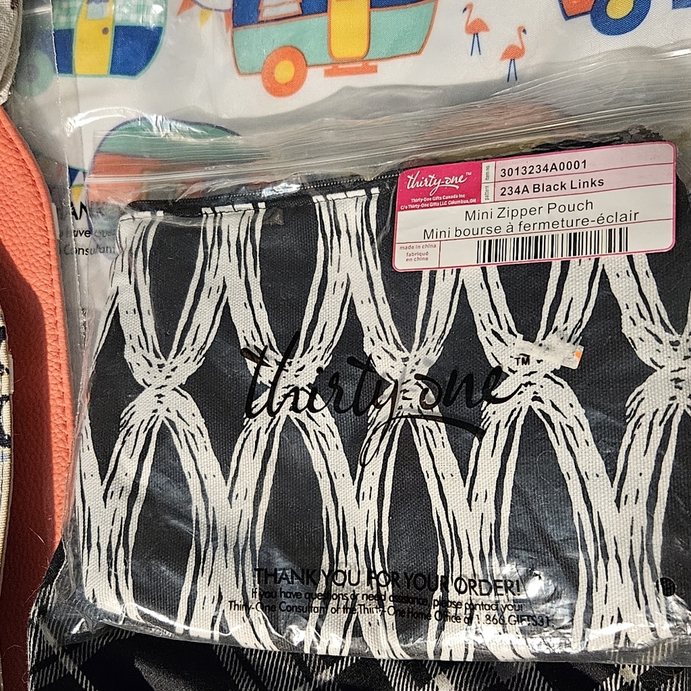 Thirty-One Assorted Patterned Bags - image 4